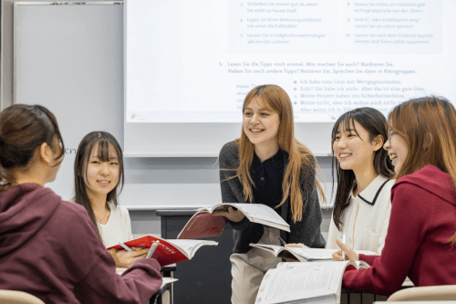 愛知県立大学