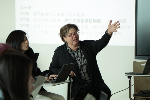 山口県立大学 Wilson教授